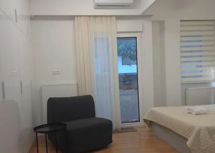 Minimal Home Sweet Home